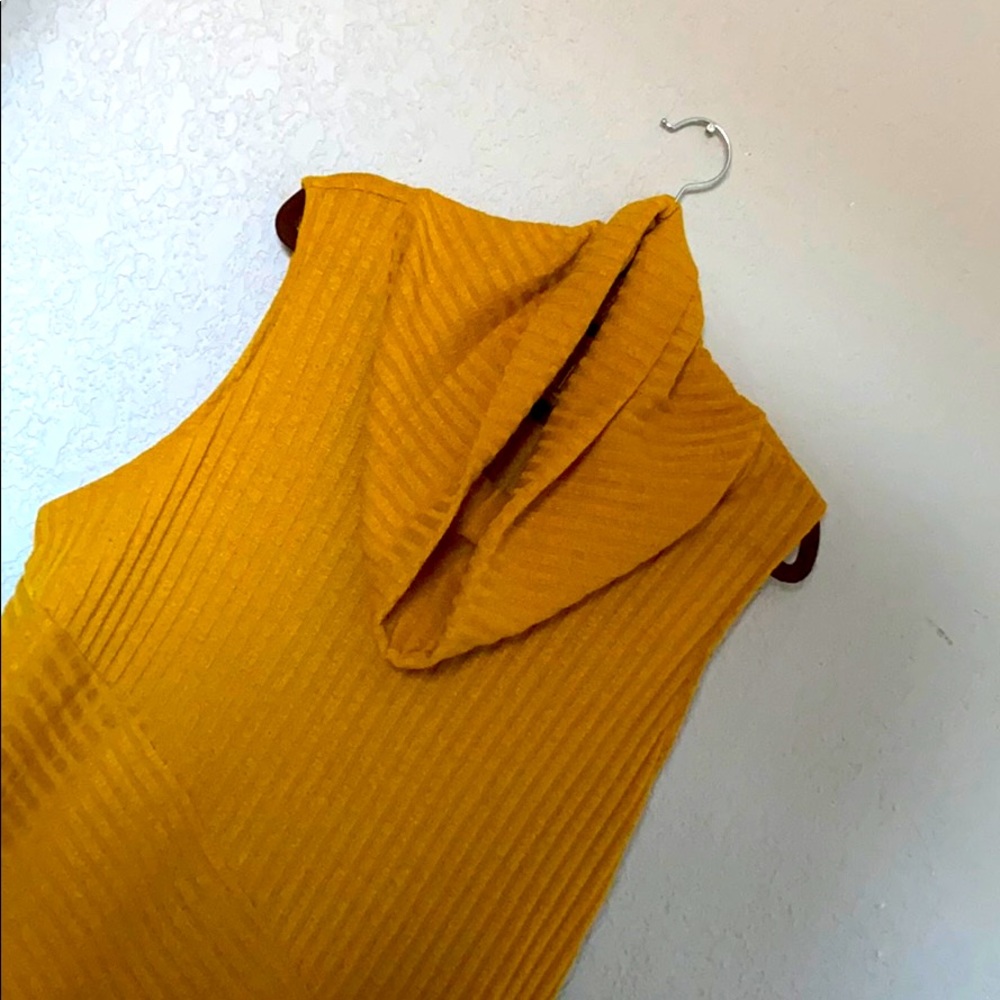 Blouse - Picture 2 of 5